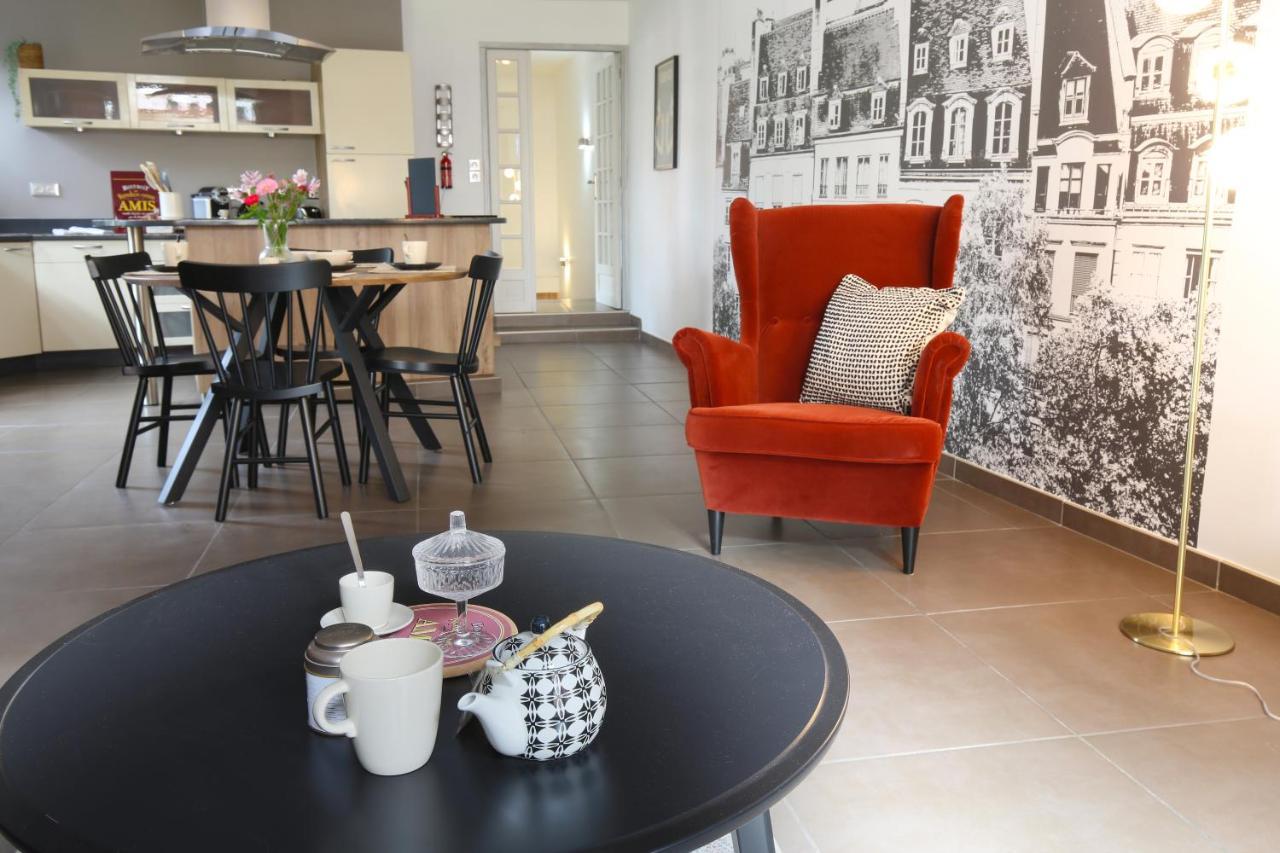 トゥールーズExpat Renting - Le Bistrot - St Cyprien - Parkingアパートメント エクステリア 写真