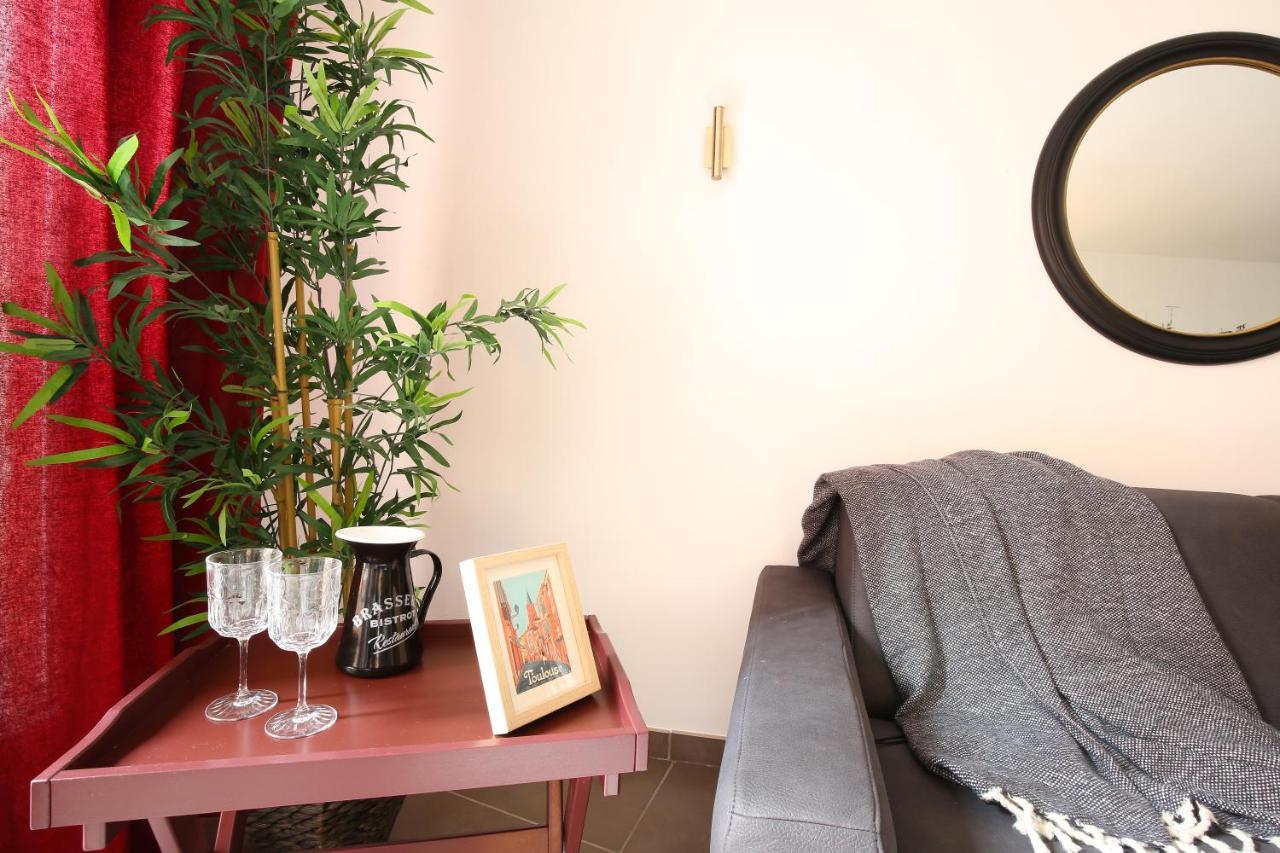 トゥールーズExpat Renting - Le Bistrot - St Cyprien - Parkingアパートメント エクステリア 写真